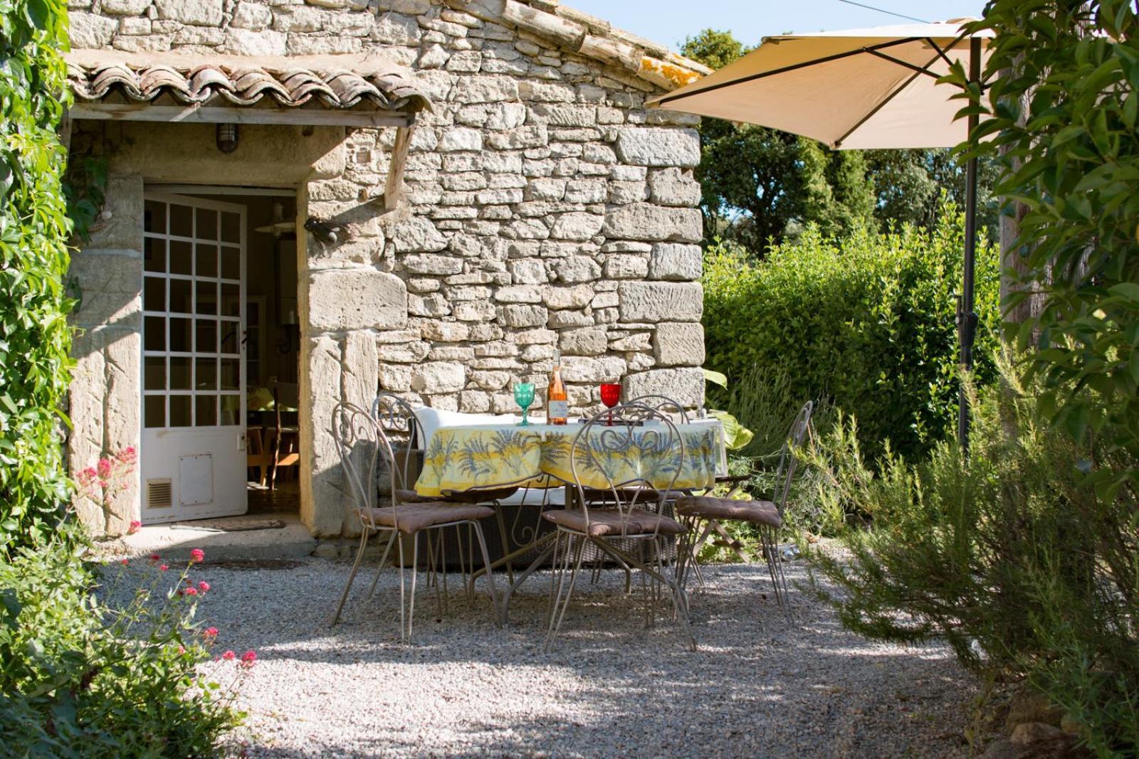 Mas De La Rivoire B&B Villevieille Zewnętrze zdjęcie