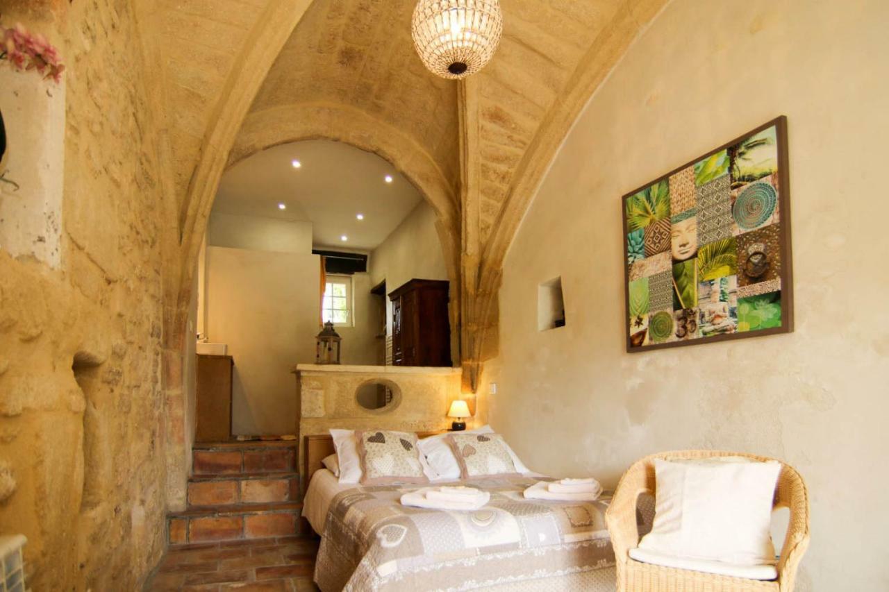 Mas De La Rivoire B&B Villevieille Zewnętrze zdjęcie